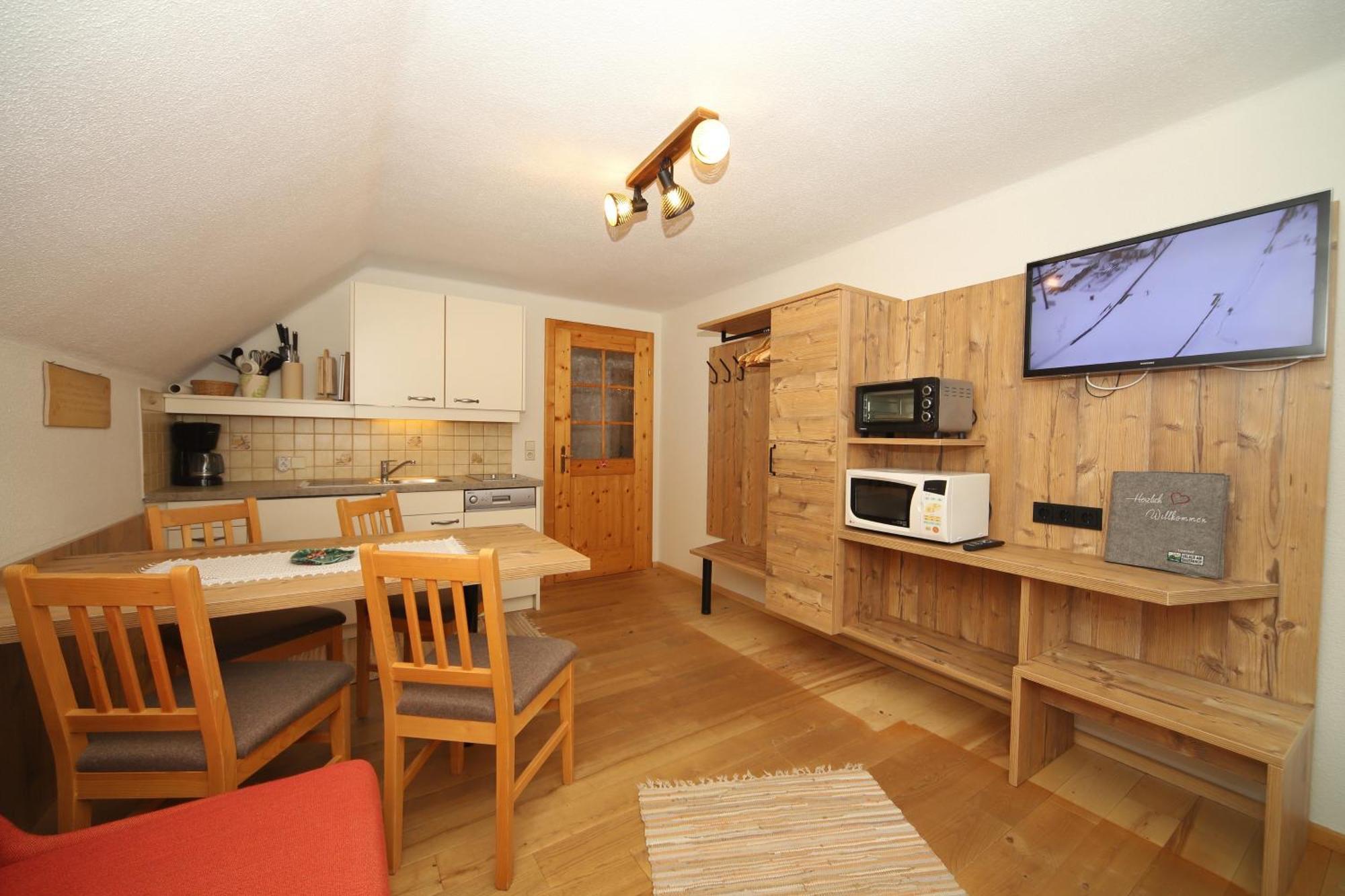 Linarhof Apartment Urlaub Am Bio Bauernhof Haus im Ennstal Habitación foto